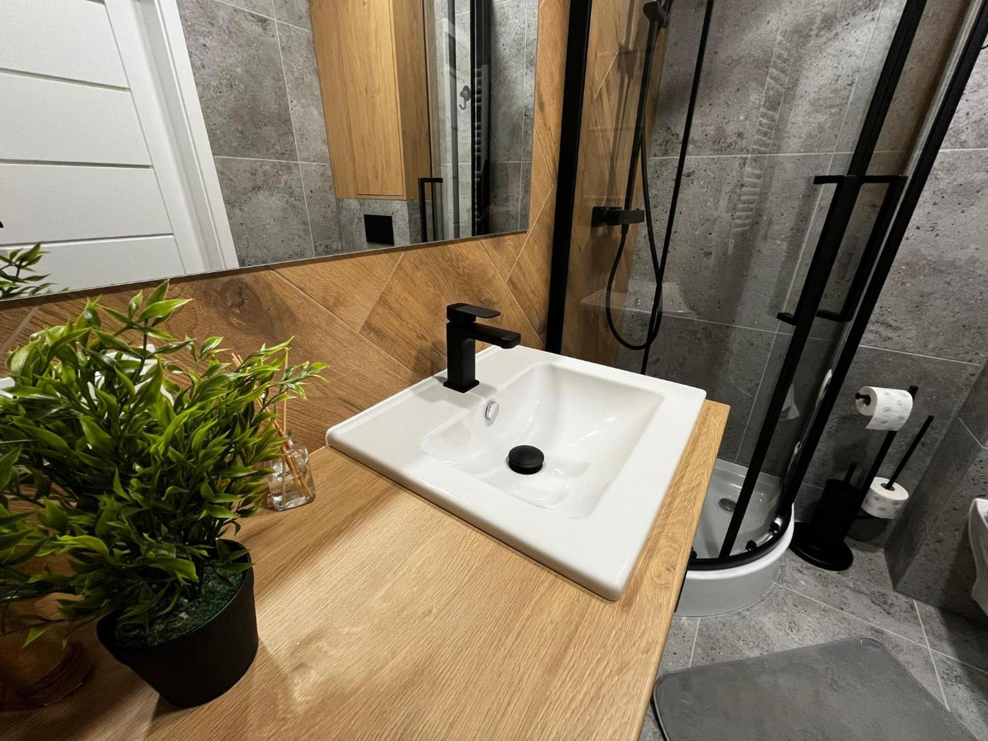 Golden Premium Apartment Slowackiego, Centrum, Parking Kielce Esterno foto